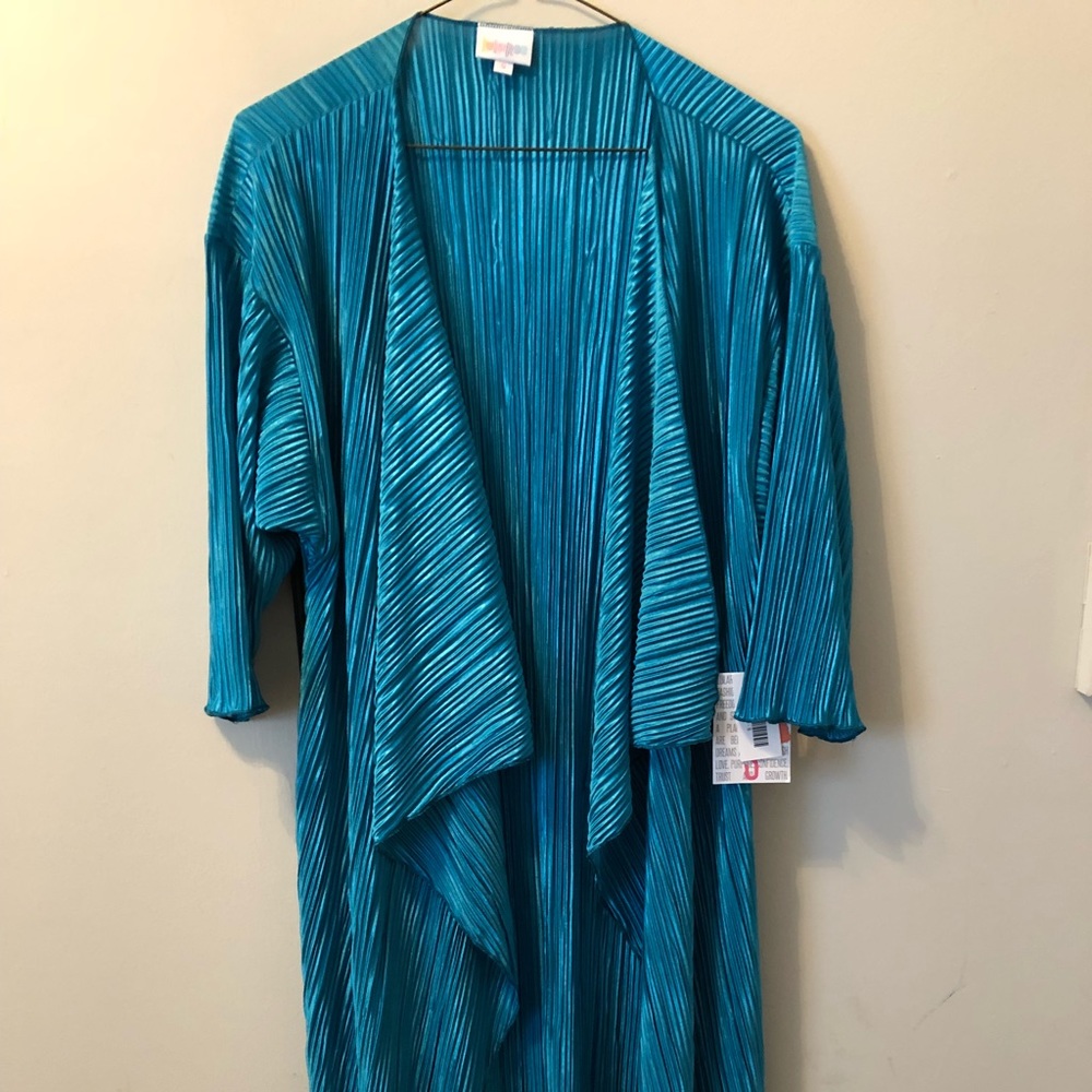 LuLaRoe Shirley, size small, aqua